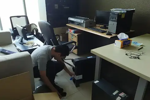Proses instalasi dan setup CPU server kantor di Cikarang Cibitung Bekasi oleh CV TEKNISIKU