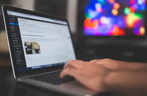 Service laptop dan perbaikan software OS original oleh tim IT CV TEKNISIKU Cibitung Cikarang Bekasi