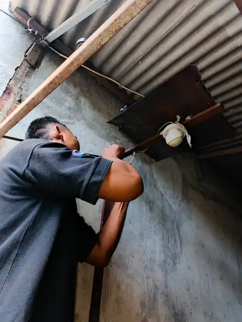 Foto Dokumentasi: Manfaat Panggil Jasa Pasang CCTV Profesional untuk Keamanan Rumah di Bekasi - Layanan IT Onsite & Jasa Pembuatan Website CV TEKNISIKU Cibitung Cikarang Bekasi